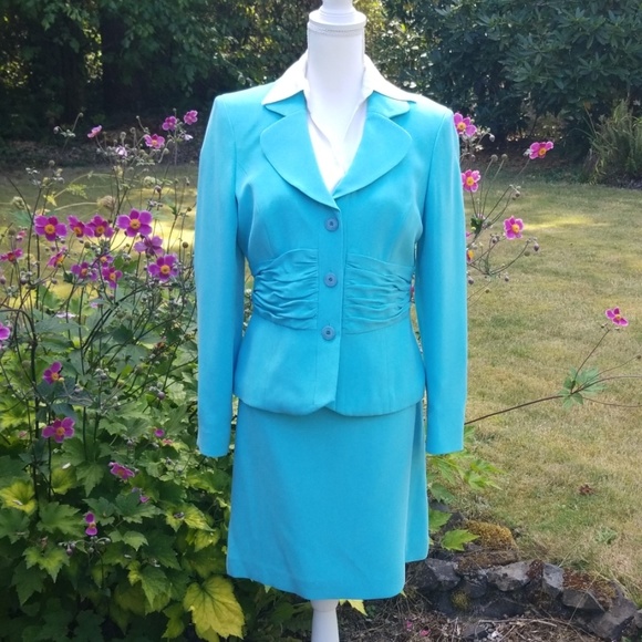 Jones New York Other - JONES NEW YORK Turquoise Silk Suit Sz 8